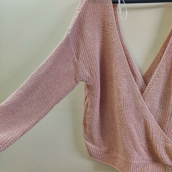 [NEW] Blush pink plunging chunky sweater - Picture 3 of 7
